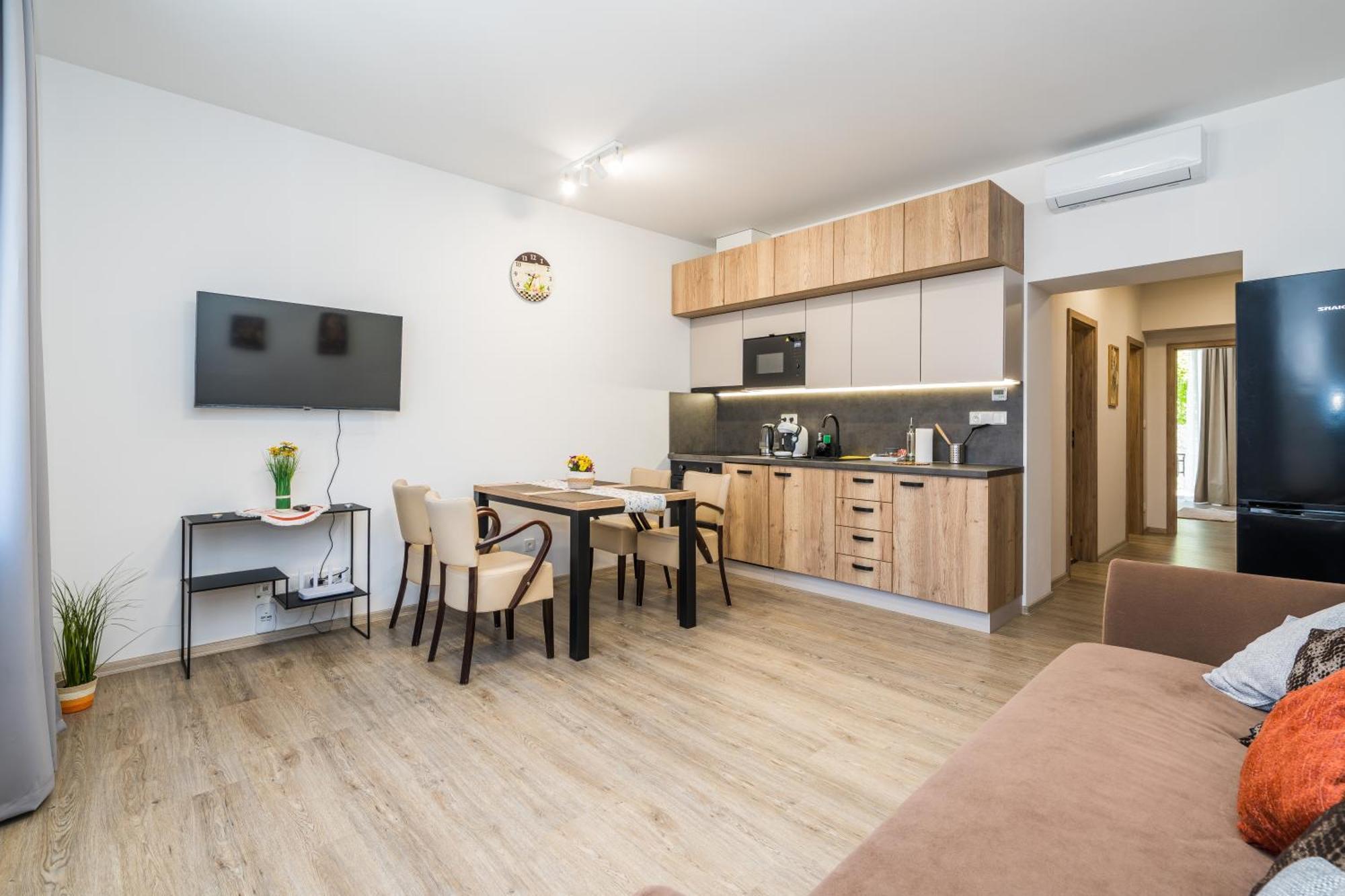 Perla Hradce Apartamento Hradec Králové Exterior foto