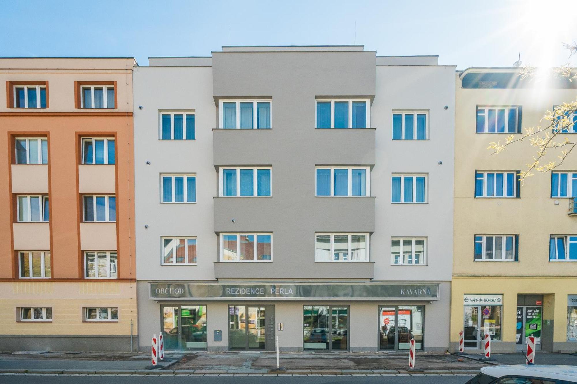 Perla Hradce Apartamento Hradec Králové Exterior foto